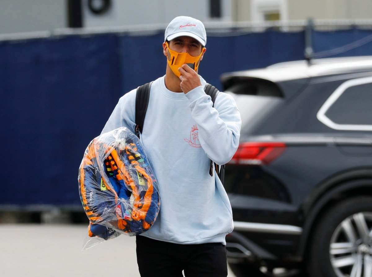 Ricciardo is afraid of developing "bad habits" from F1 simulator activity amid McLaren break-in