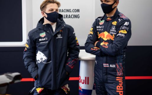 F1 Social Stint |  Albon tests new Pirelli tires for Red Bull