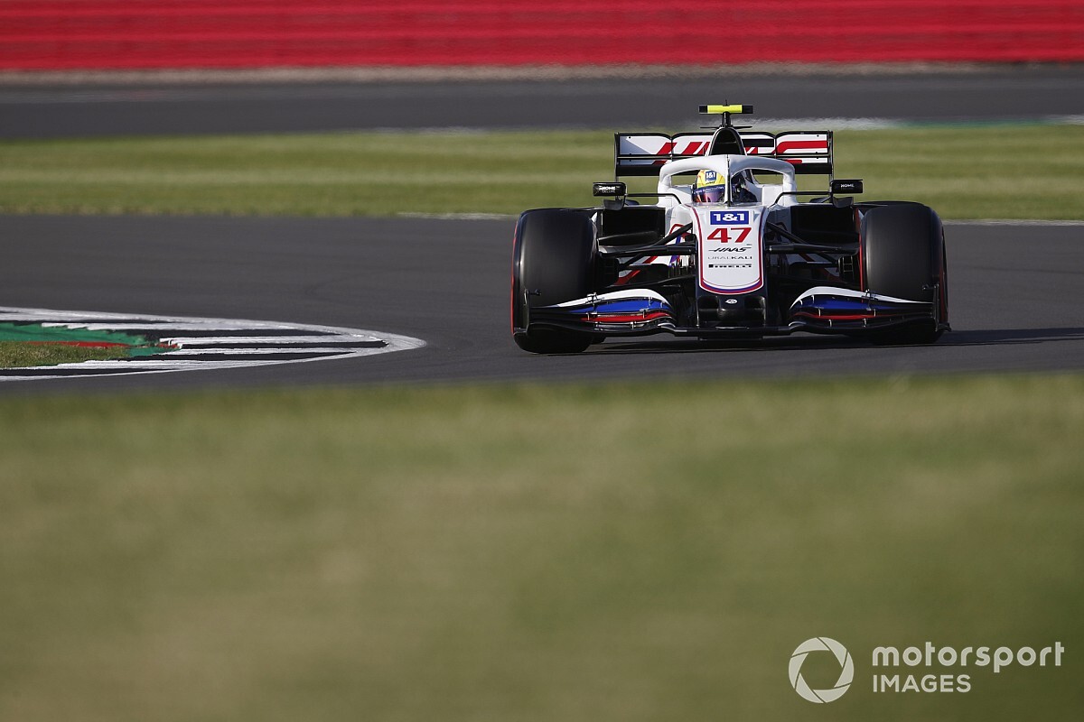 Haas planning to solve Schumacher&rsquo;s "crooked" F1 seat for Hungary