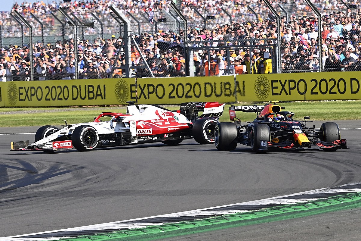 Raikkonen calls on the Alfa Romeo F1 team to "wake up"
