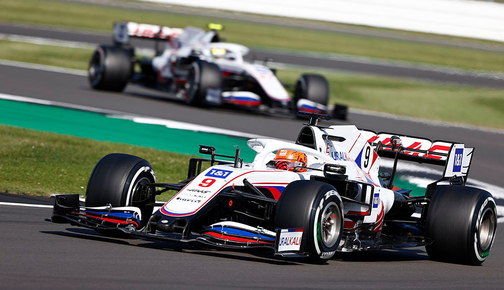 Pirelli Mule Car Investment Proves Haas' F1 Commitment - Steiner
