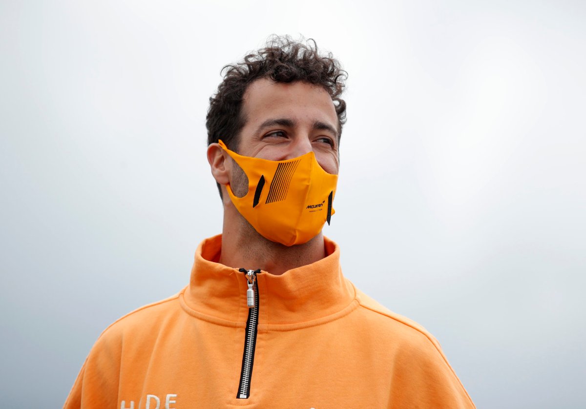 How slow is Daniel Ricciardo compared to McLaren F1 teammate Lando Norris during the qualifying sessions in 2021?