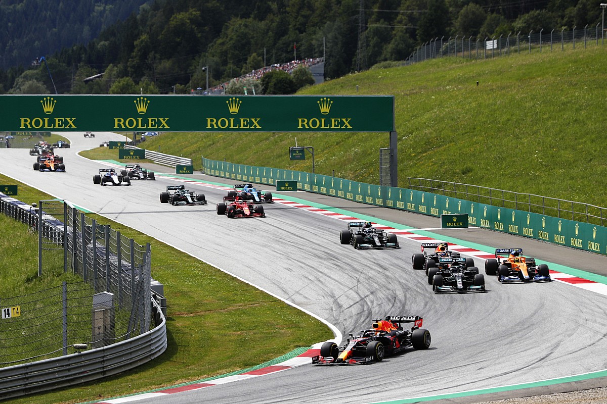 FIA puts increased use of technical directives down to fierce F1 title battle