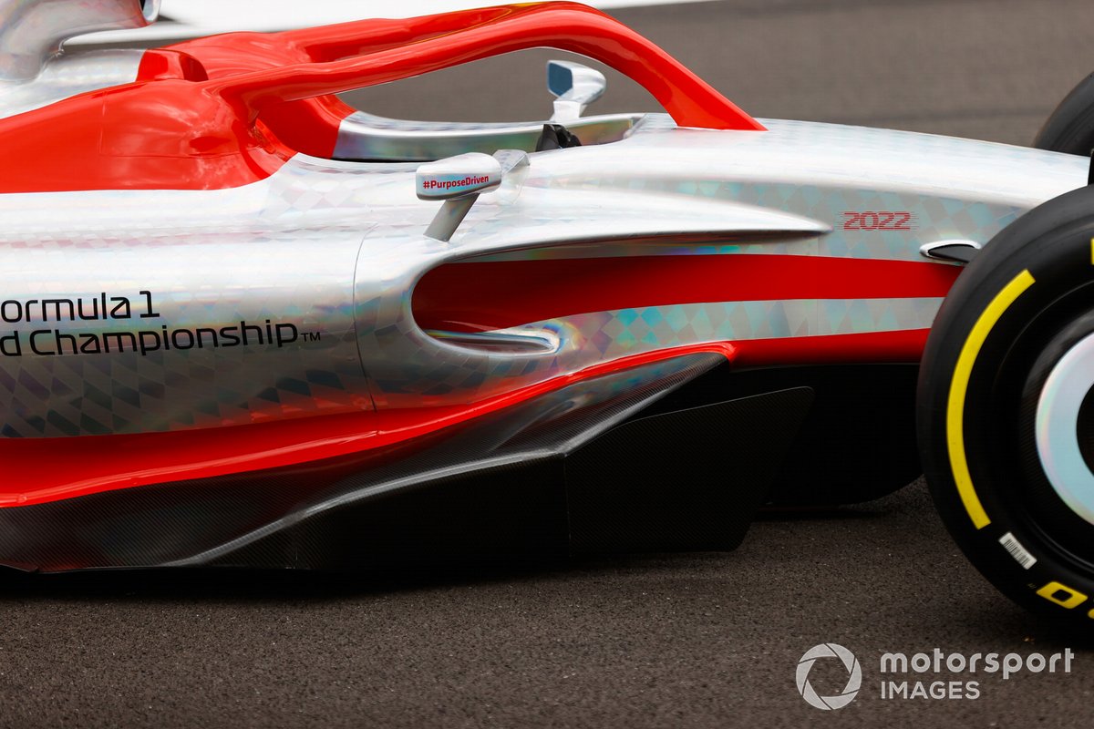 The start event of the Formula 1 car 2022 on the Silverstone starting field.  Side stand detail