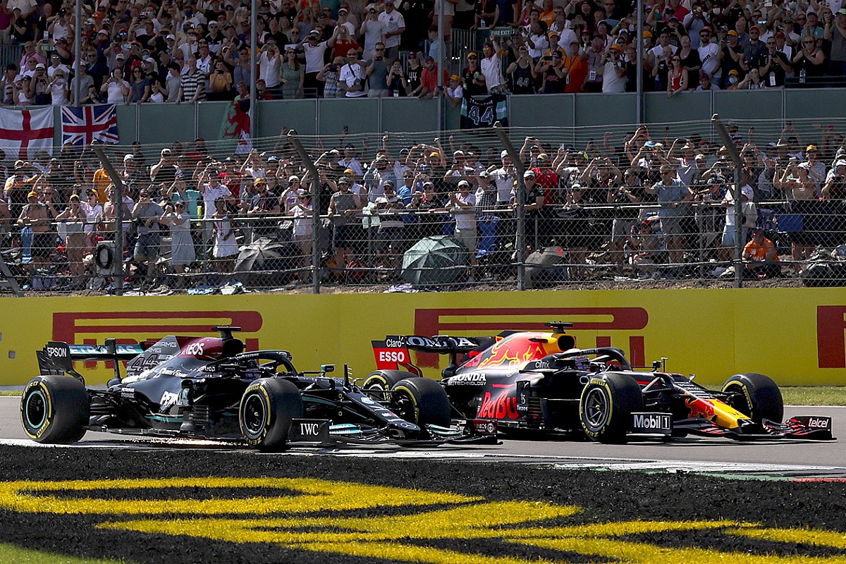Mercedes braced for &lsquo;bruised&rsquo; Red Bull to fight back in Hungary