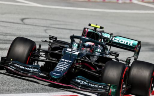 'Gotta see if we can make the Aston Martin paintwork stand out more'.