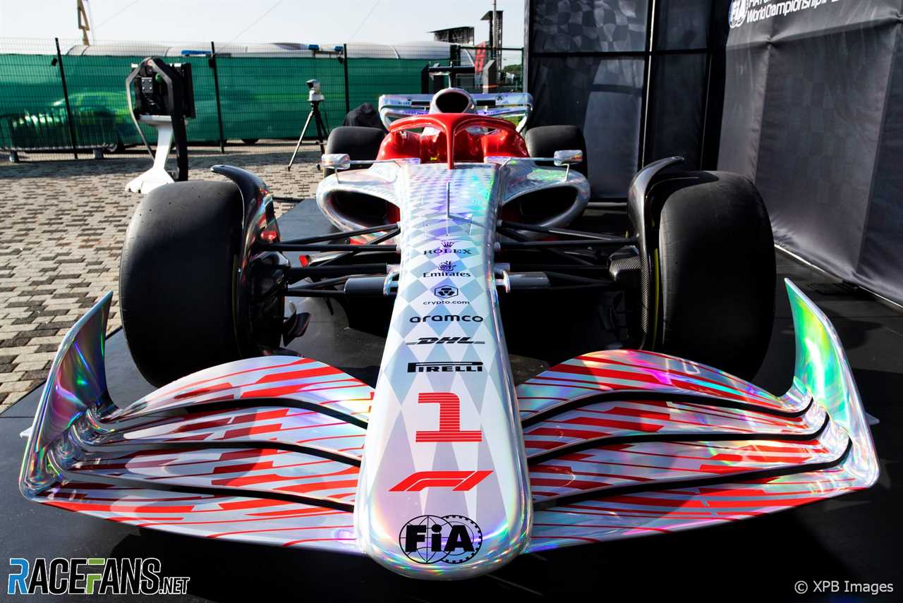 RaceFans Roundup: F1 won't look like a 'spec series' in 2022