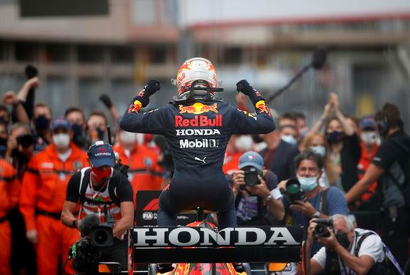Hondas 50th Race in Partnership with Red Bull Racing