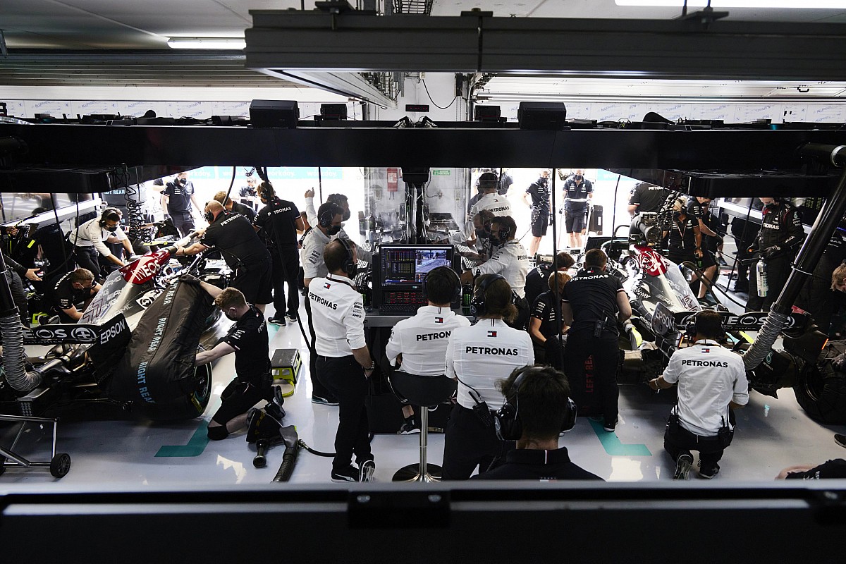 Mercedes feels like a university campus amid new F1 employees