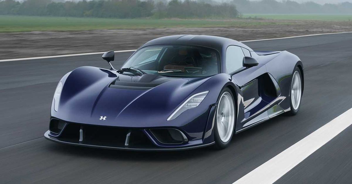 Check out the coolest features on the Hennessey Venom F5