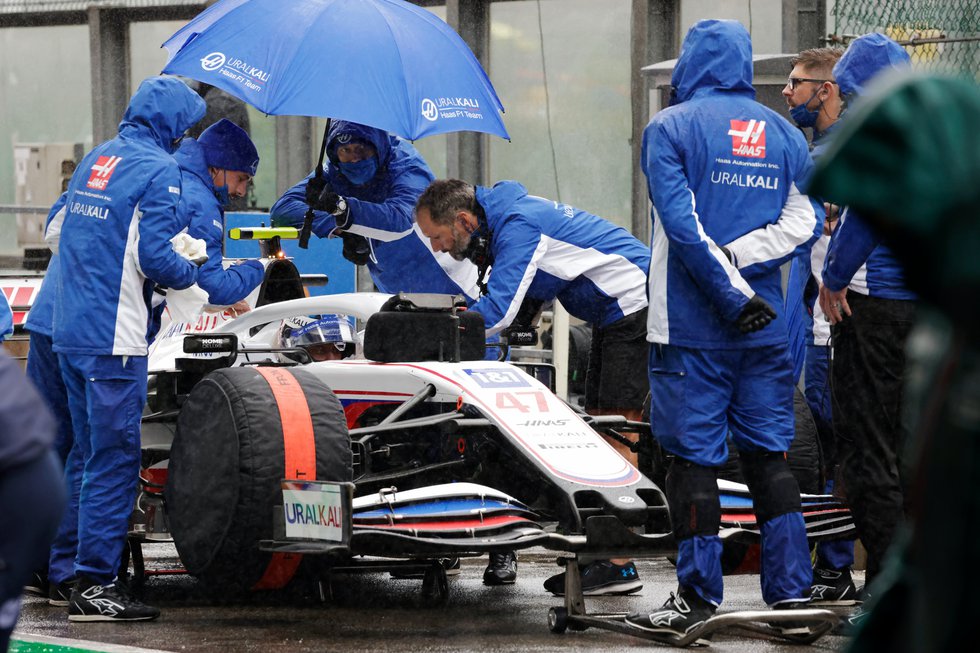 Belgian Grand Prix inundated by rain floods