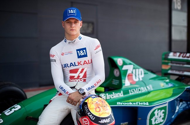 Ferrari boss says Mick Schumacher should make it his "challenge" to join the F1 team in 2023