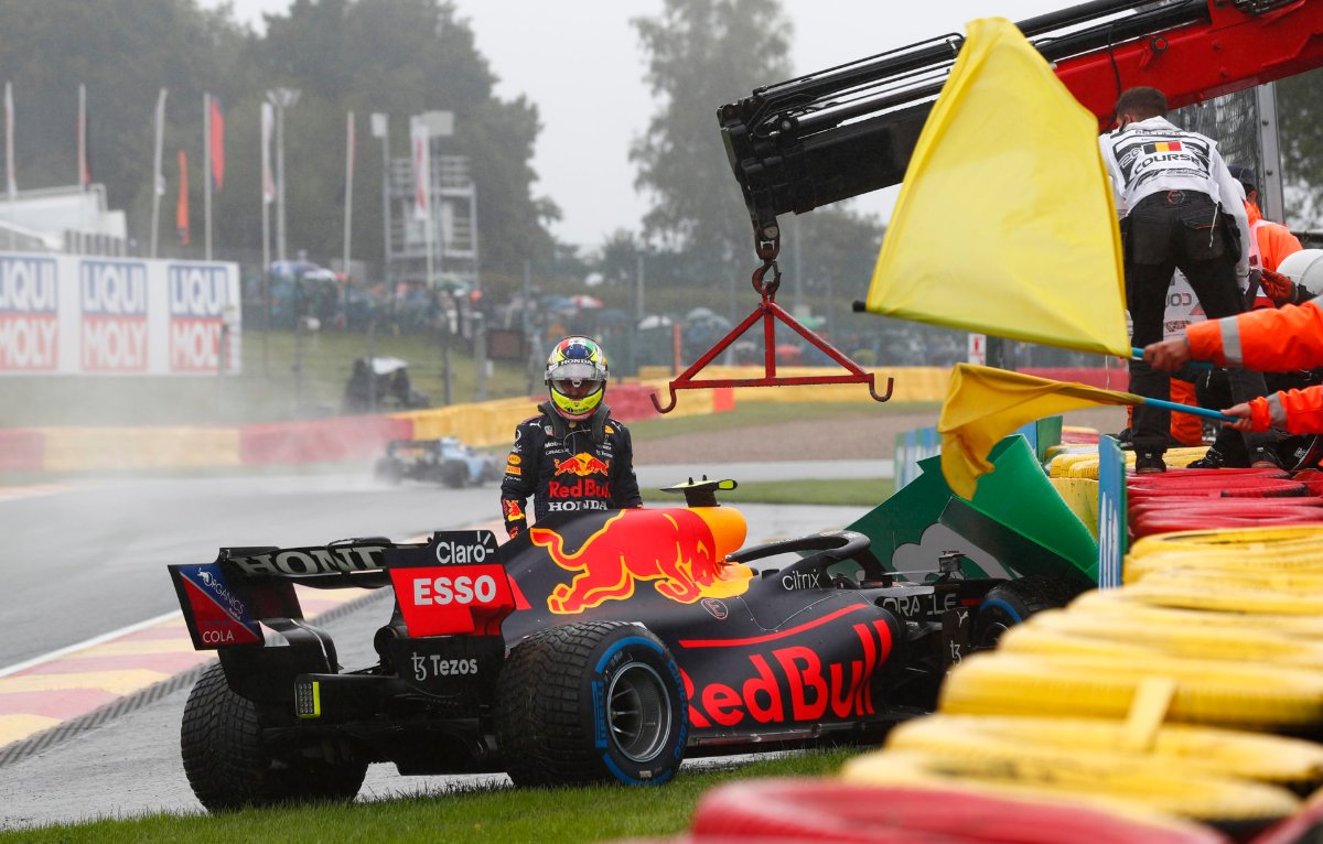 Updated F1 driver and constructor standings based on Bizzare Half Points at the Belgian GP
