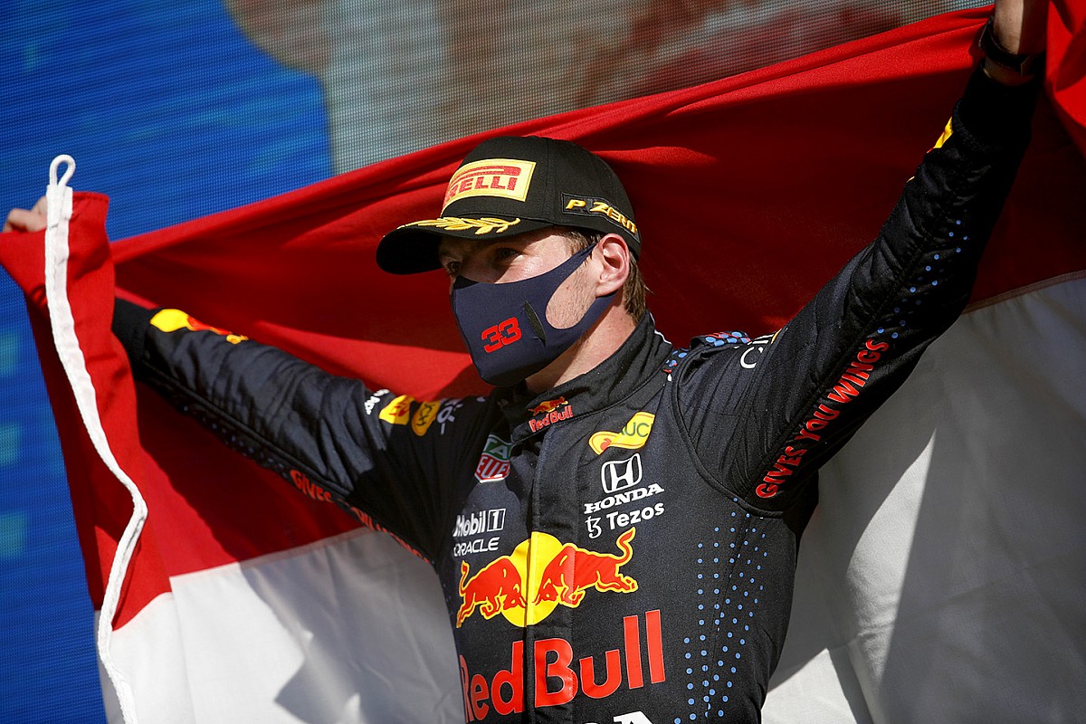 Verstappen takes dominant win from Hamilton