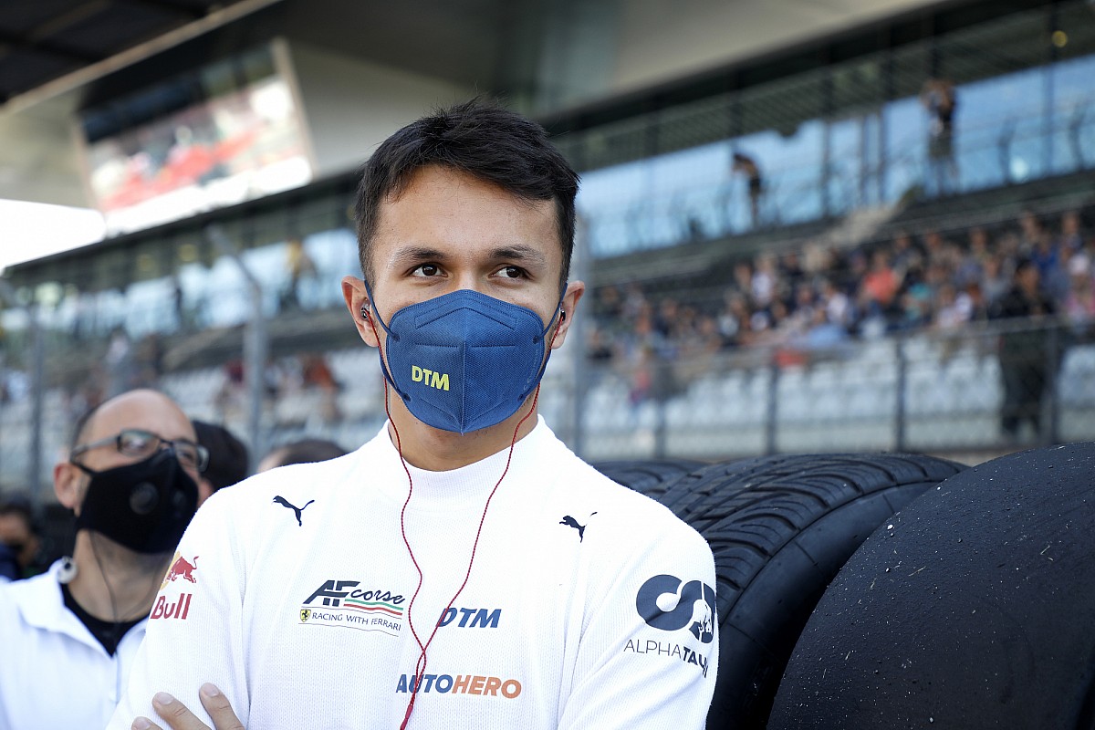 "Very strict" clauses in Albons contract protect Mercedes