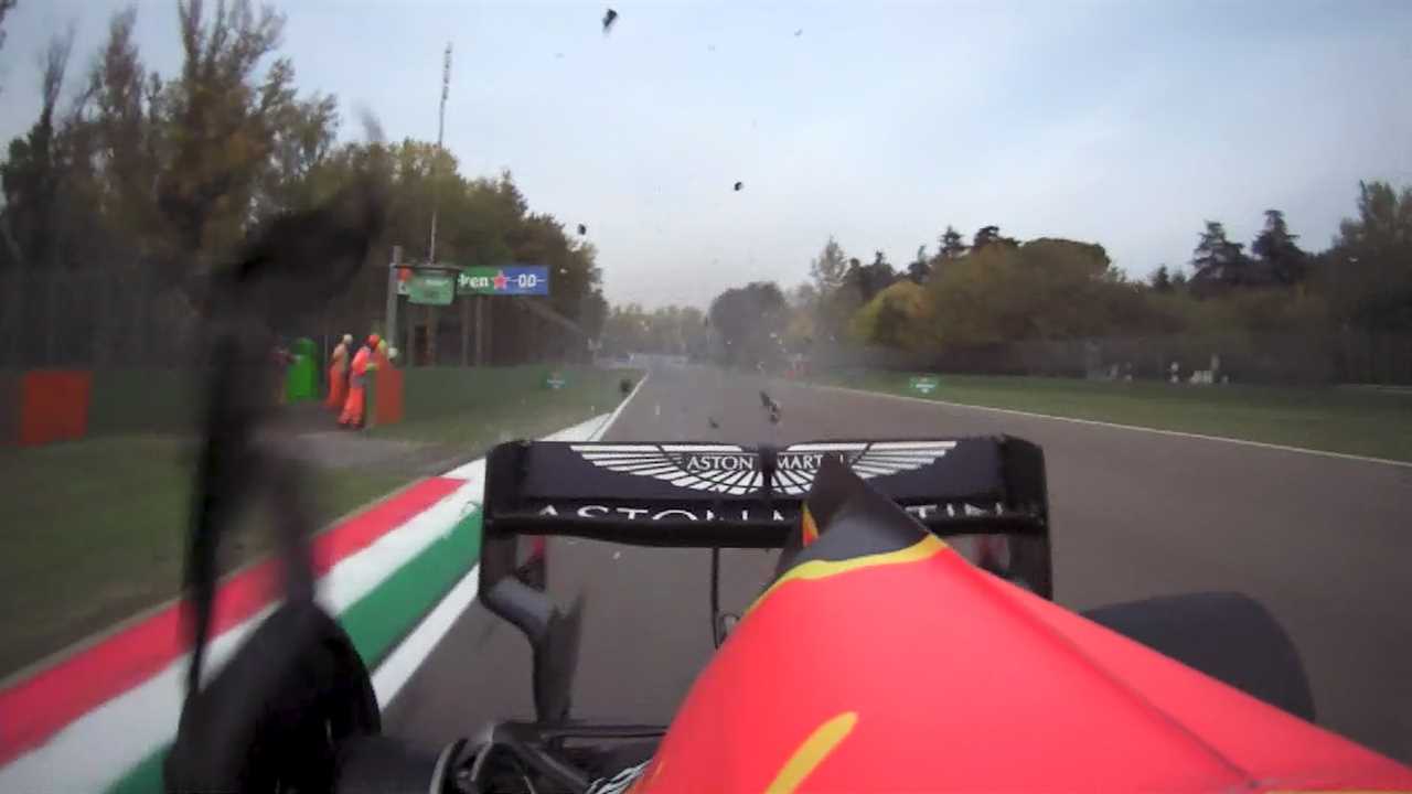 Unseen footage shows how Verstappen in Imola.  suffered "immediate tire damage"