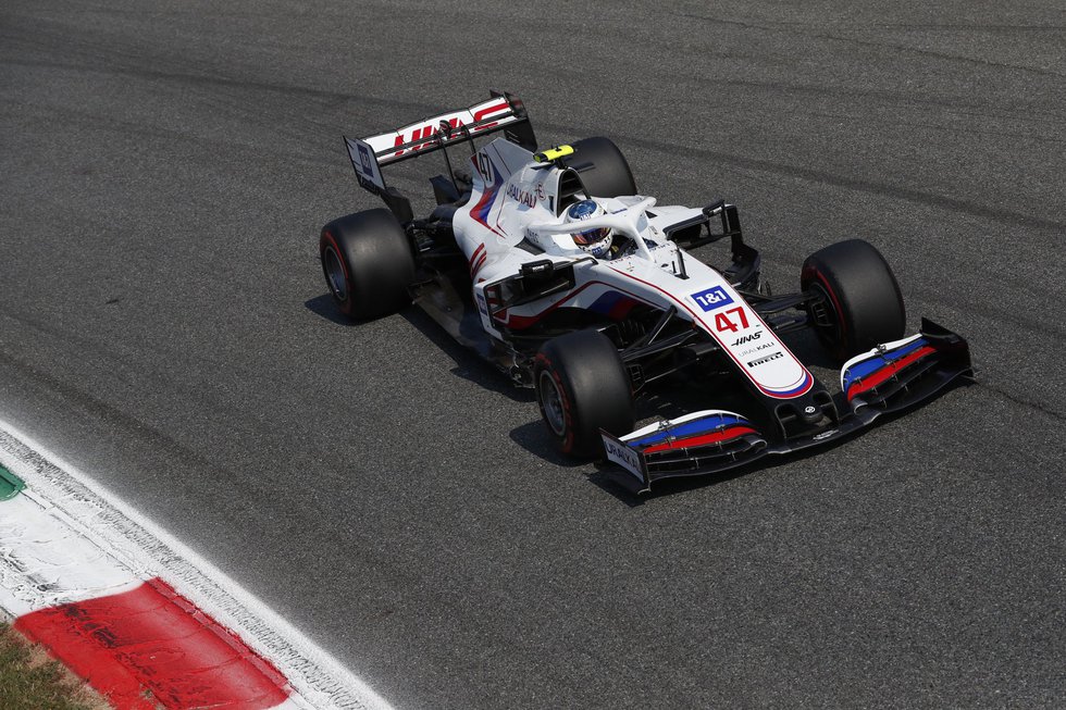 Mick Schumacher achieved top 15 placement for the Haas F1 team based in Kannapolis