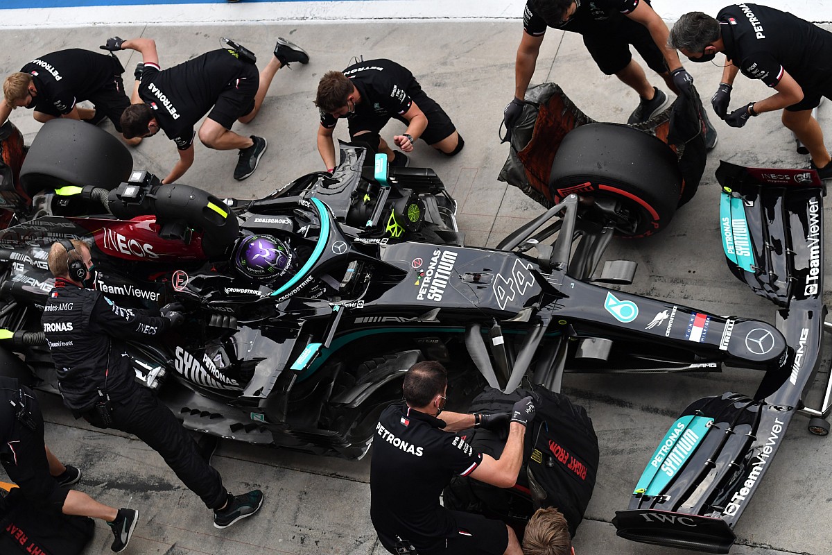 No particular Hamilton needs to take an additional F1 engine