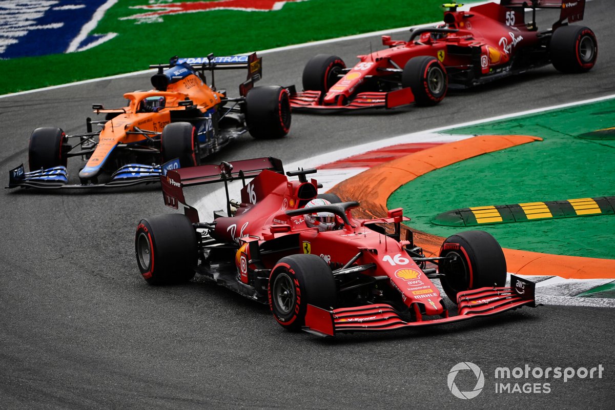 Charles Leclerc, Ferrari SF21, Daniel Ricciardo, McLaren MCL35M and Carlos Sainz Jr., Ferrari SF21