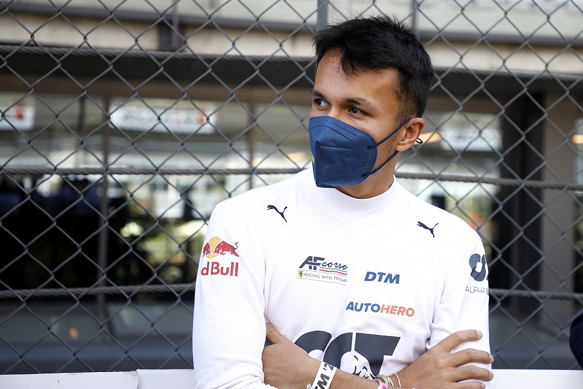 Red Bull finds Wolff's interference in Albon "somewhat unusual"