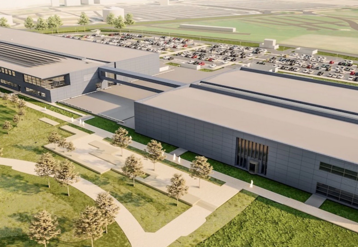 McLaren wins new Aston Martin F1 factory race