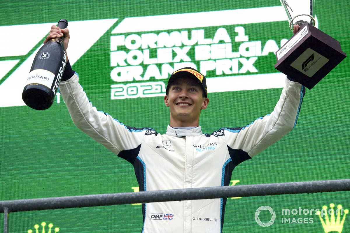 George Russell, Williams, 2nd position, with his trophy and Champagne