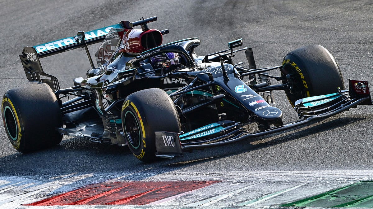 iRacing will get the Mercedes Formula 1 car this year and next
