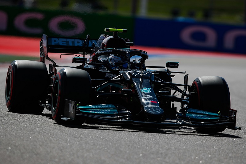 Bottas leads Hamilton and Verstappen at the opening of the Sochi Autodrom free practice session