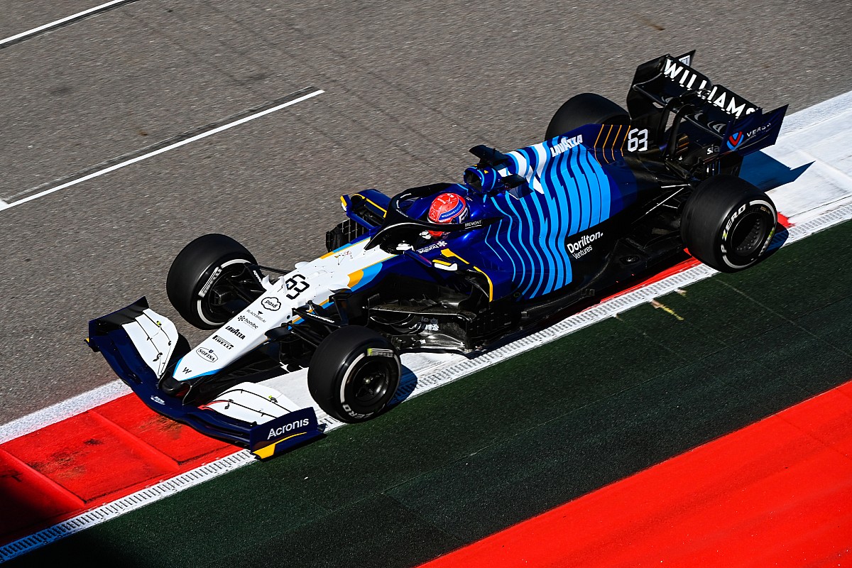 Wolff wouldn't be surprised if Russell led the first lap of F1 in Sochi