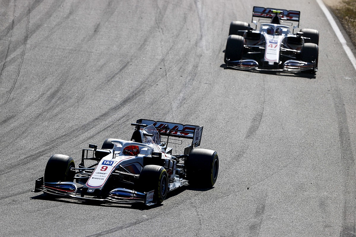 "No problems" with Schumacher "but I want to be ahead"