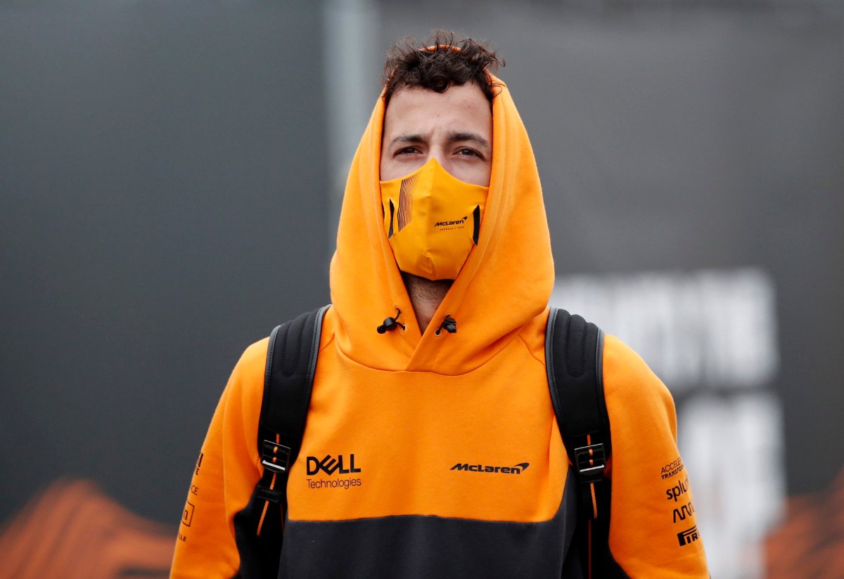 Daniel Ricciardo apologizes for the terrible mistake that cost him the F1 podium in Sochi