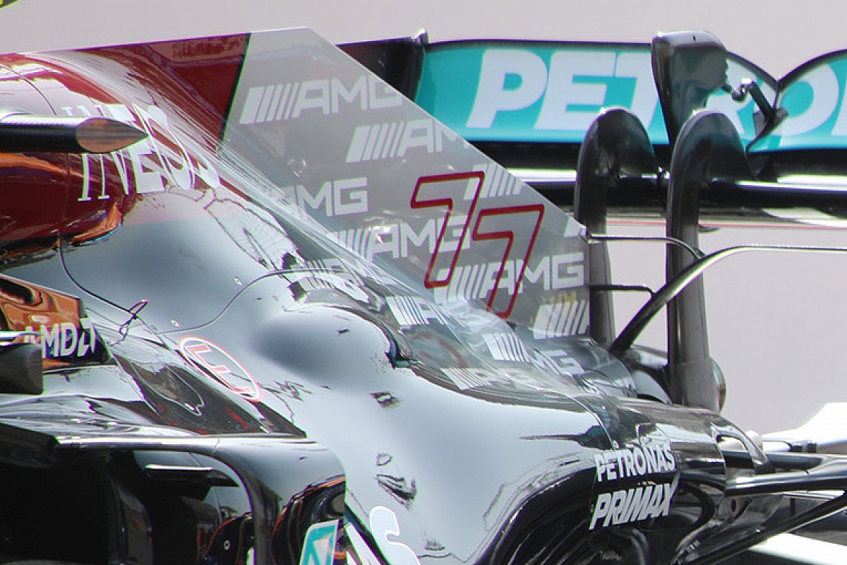 Mercedes Trick Floor revealed as F1 testing begins in Bahrain