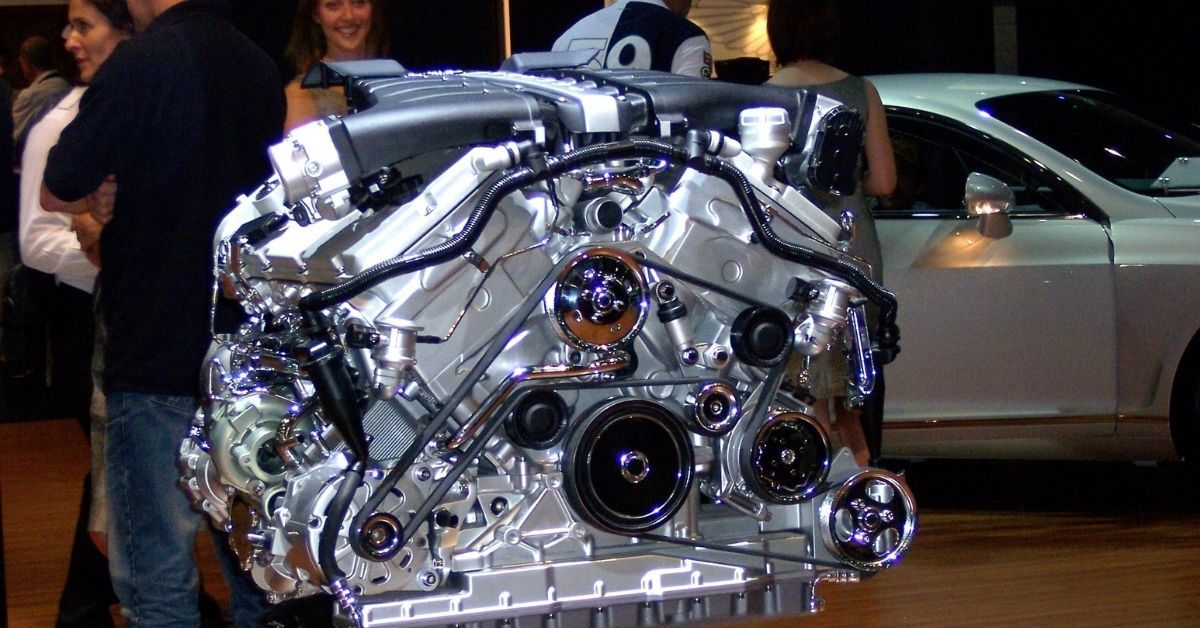 Here's the difference between V12 and W12 engines