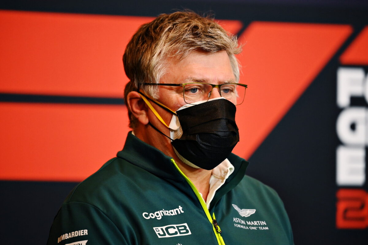 Aston Martin F1 boss reacts to Sebastian Vettel’s possible extension beyond 2022