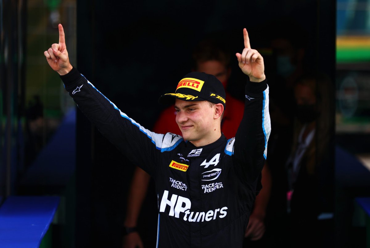 REPORT: Zhou & Alfa Romeo at War as Door Opens for Oscar Piastri to Make F1 Debut in 2022