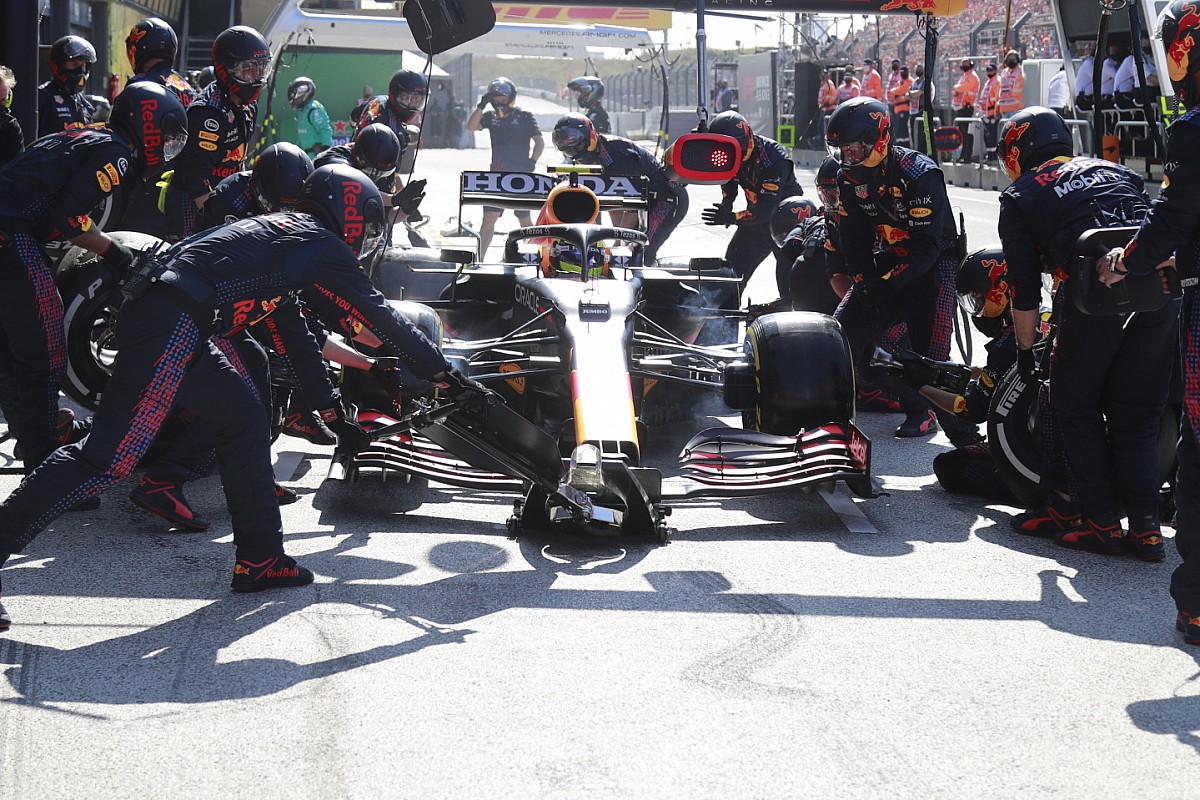 Red Bull drives in white Honda Tribute livery at the F1 GP of Turkey