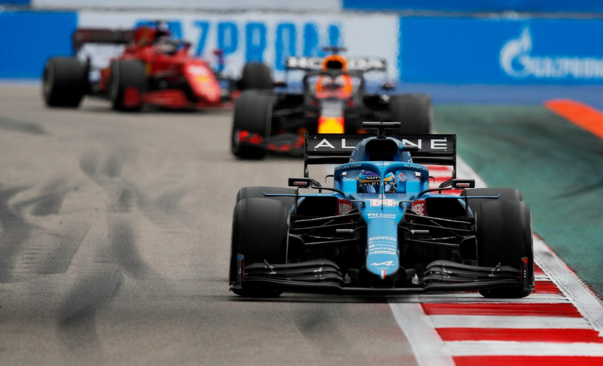 Reports: Alpine is considering using Red Bull's B-Team model and creating a new F1 team