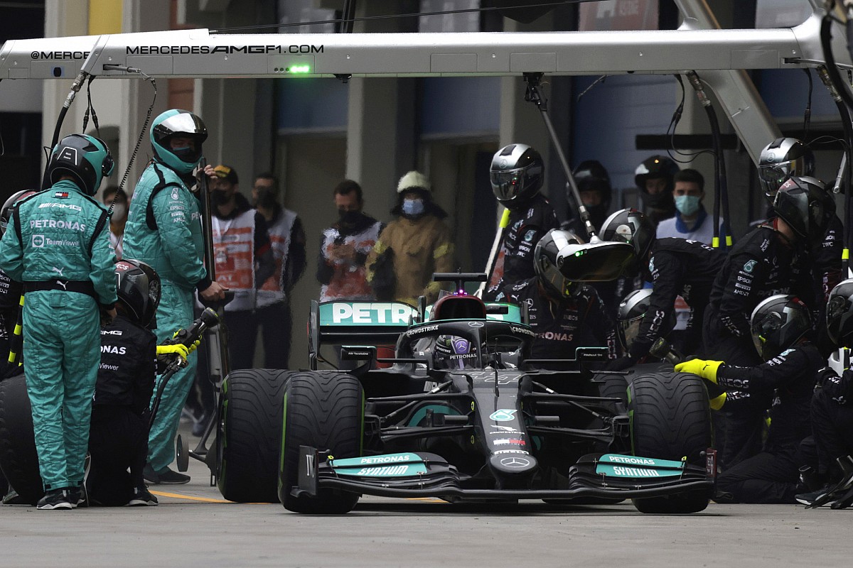 Failure to do so would have left Hamilton on the "backside of the F1 points"