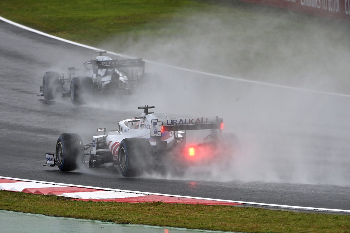 "Driving blind" in dirty spray caused a near miss with Hamilton
