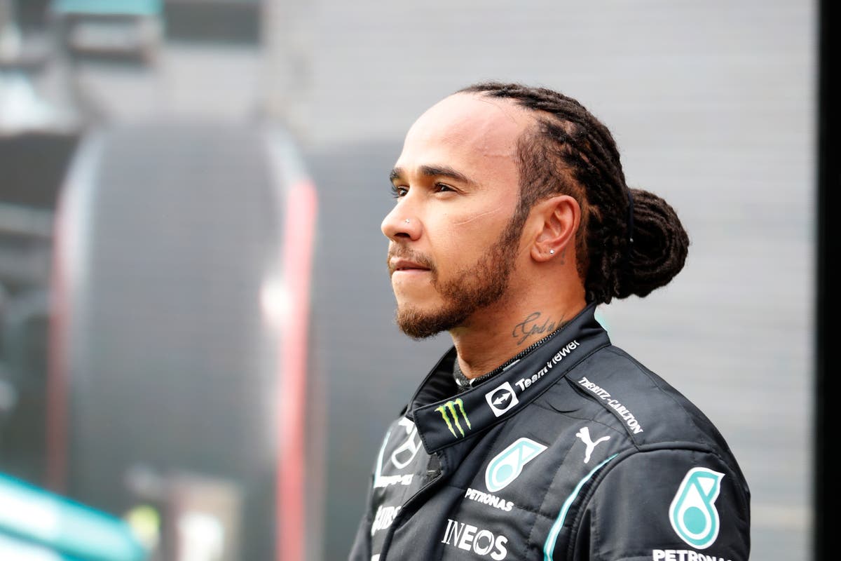 Lewis Hamilton: Mercedes star shows "short-lived" desire to switch to Ferrari