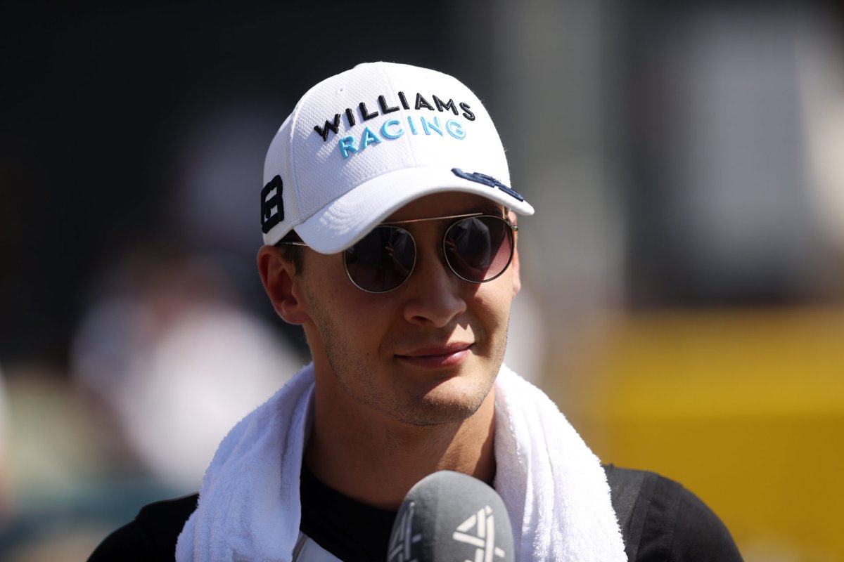 WATCH: George Russell's gesture of sacrifice to Williams F1 teammate Nicholas Latifi in Hungary