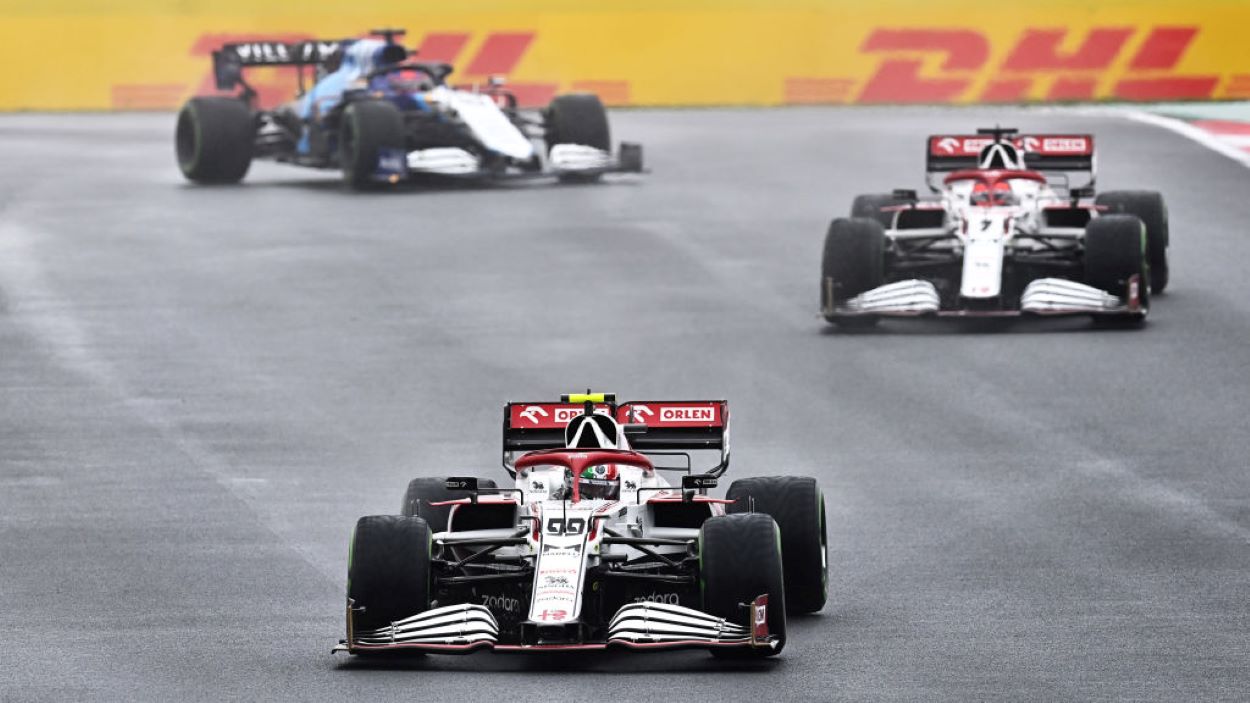 Formula 1 driver Antonio Giovinazzi admits that next season's race with the seat is "not easy" when in doubt