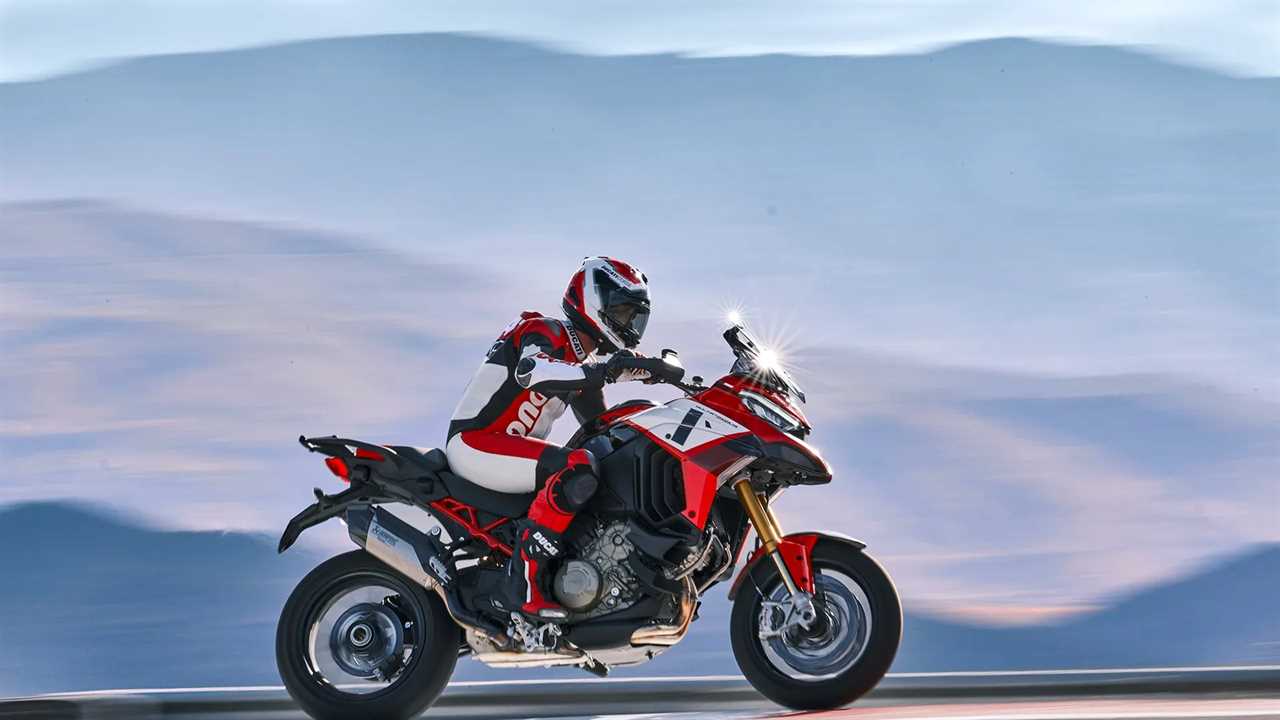 Multistrada V4 Pike Side.jpg