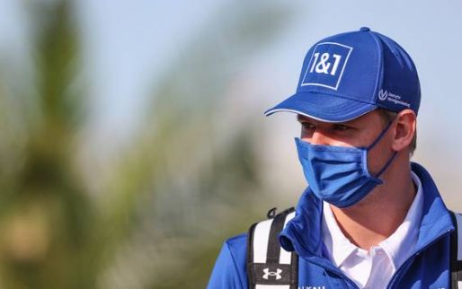 Williams praises an "absolutely brilliant" Schumacher