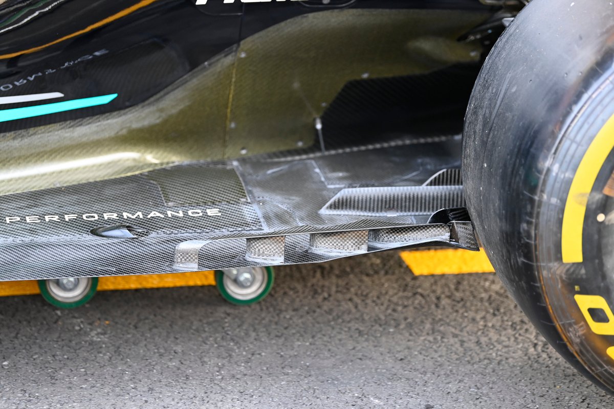 Mercedes W12 bargeboard detail