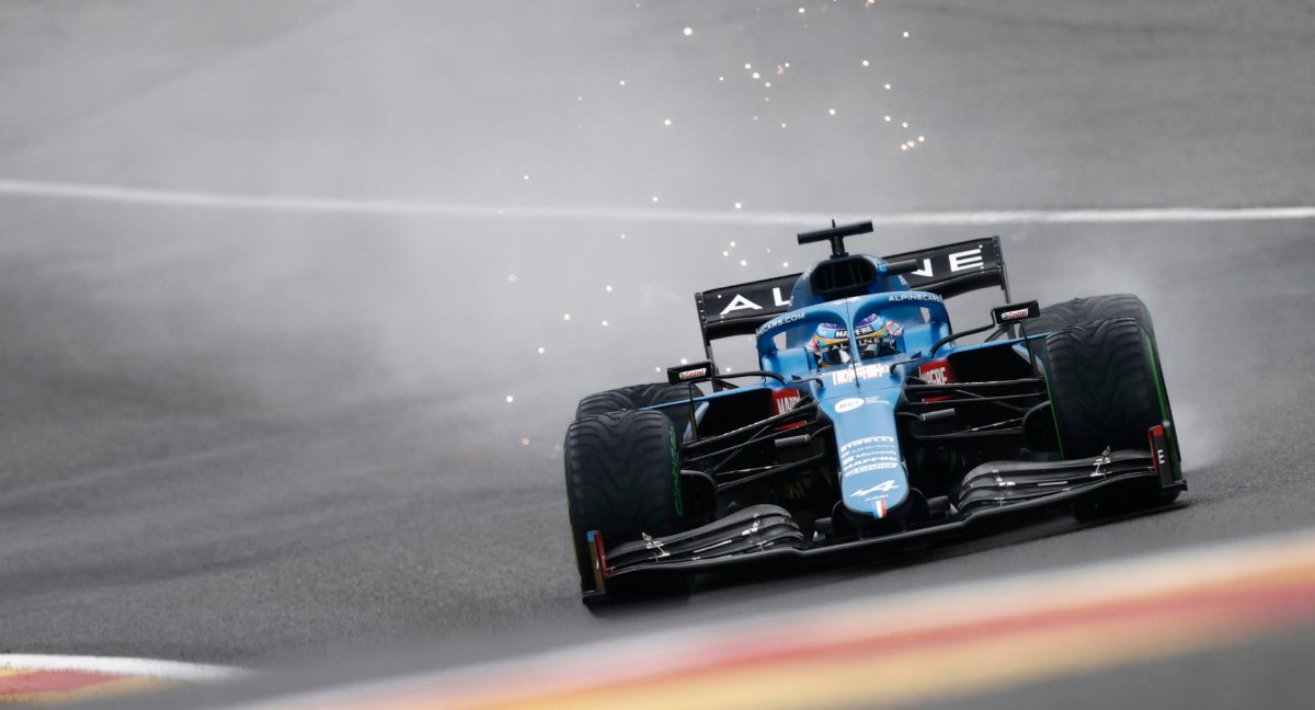 Fernando Alonso beats himself up for not leaving McLaren sooner