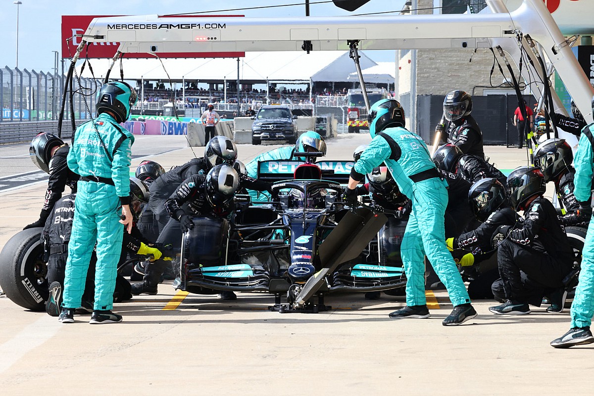 The stop on lap 8 could have helped Hamilton win the F1 US GP