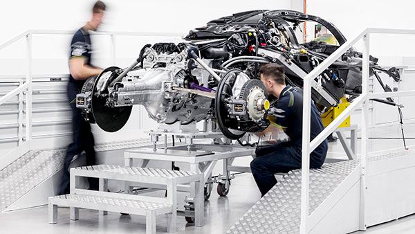 Aston Martin Valkyrie rolls off the assembly line - hypercar with 1,139 hp is ready to rumble