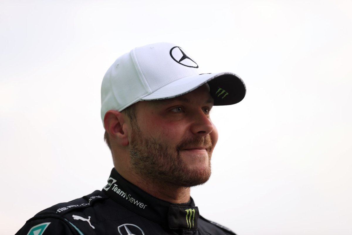 Fans go wild when Mercedes makes fun of Valtteri Botta's meme