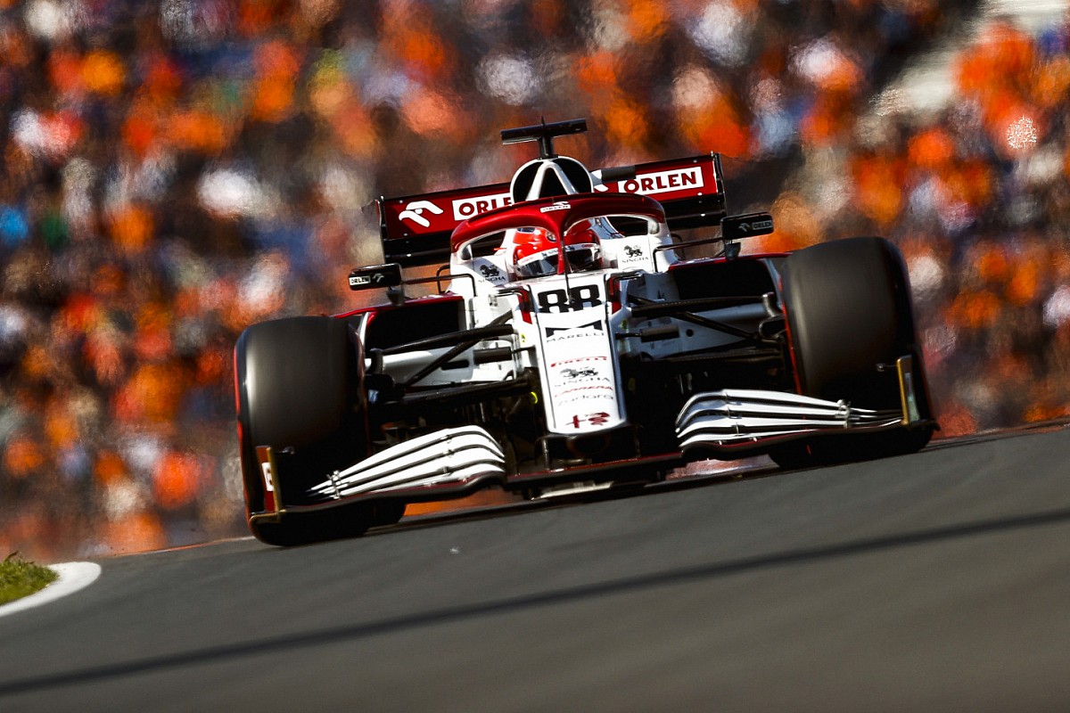 Kubica thought he tested positive for COVID-19 when Alfa called to replace Raikkonen